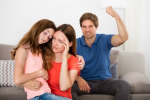 ограничение родительских прав отца